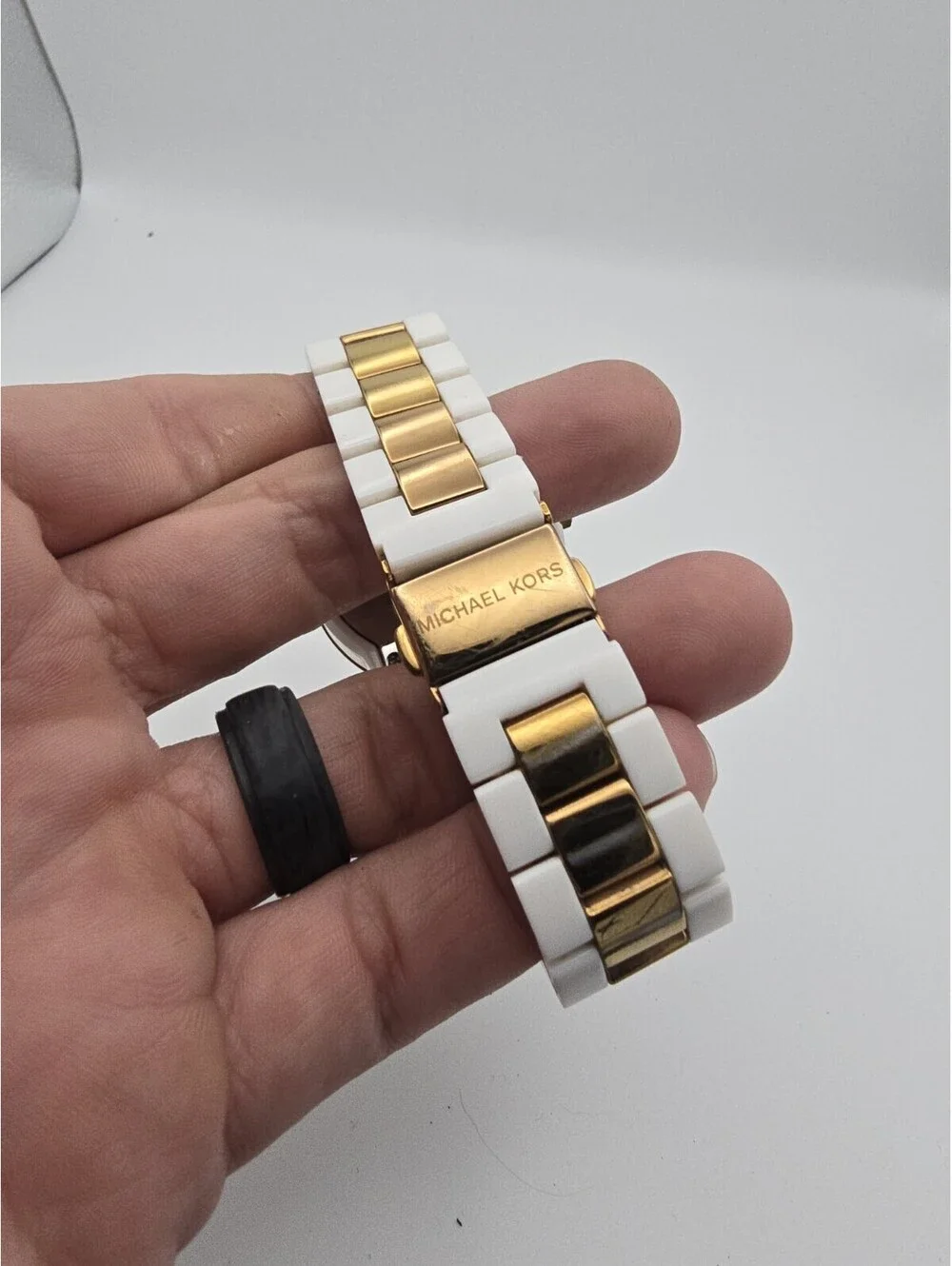 Michael Kors good working